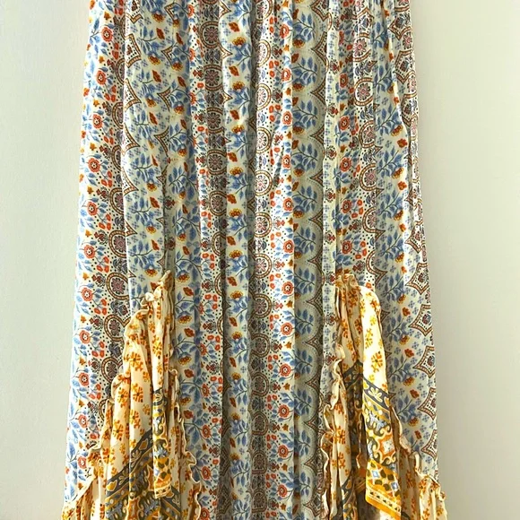 Gorgeous ILLA ILLA Boho Style High-Low Strapless Maxi Dress - Picture 3 of 11